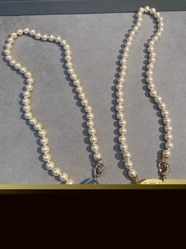 Vivienne Westwood necklace 03lyh216